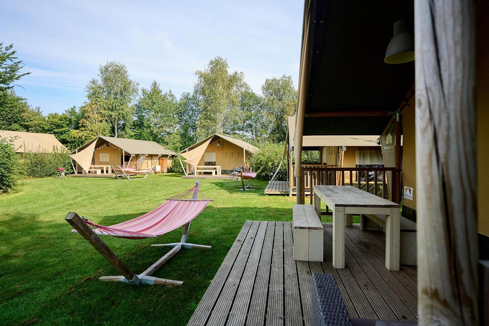 Glamping Twente Hotel เดเนกัมป์ ภายนอก รูปภาพ