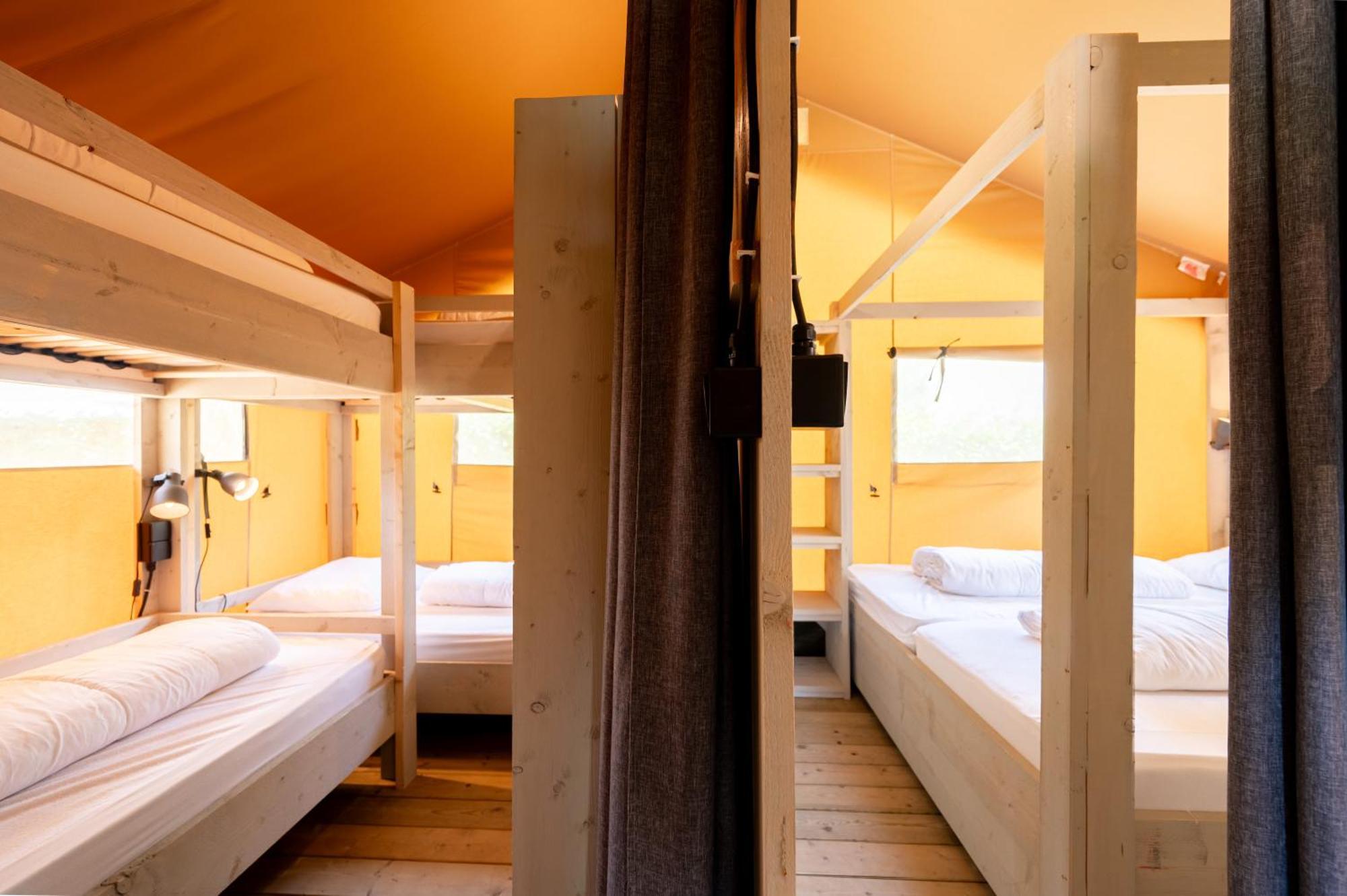 Glamping Twente Hotel เดเนกัมป์ ภายนอก รูปภาพ