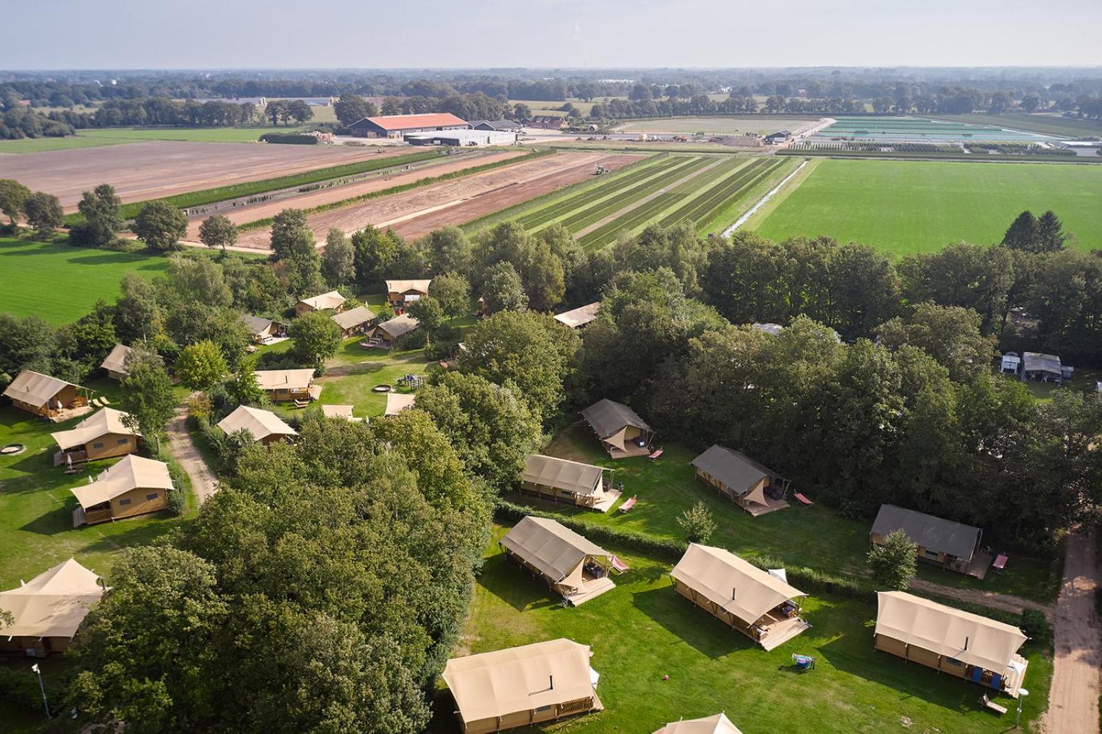 Glamping Twente Hotel เดเนกัมป์ ภายนอก รูปภาพ